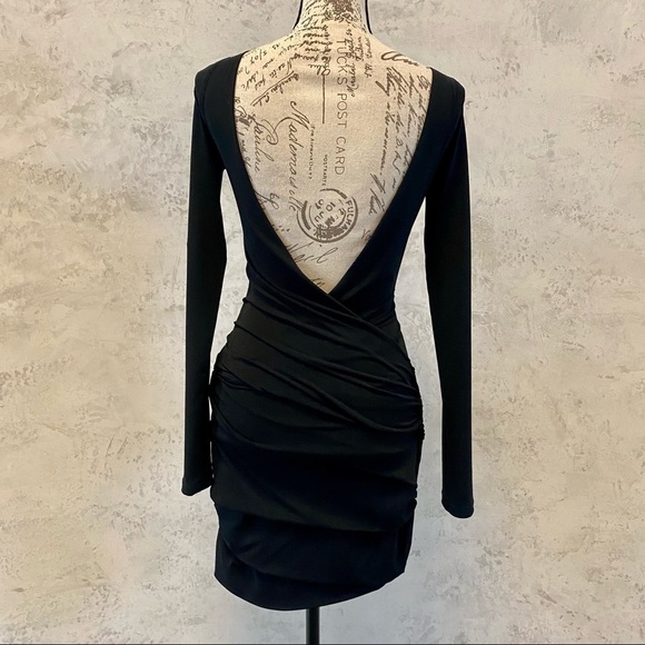 Elizabeth and James Backless Dress - Picture 3 of 13